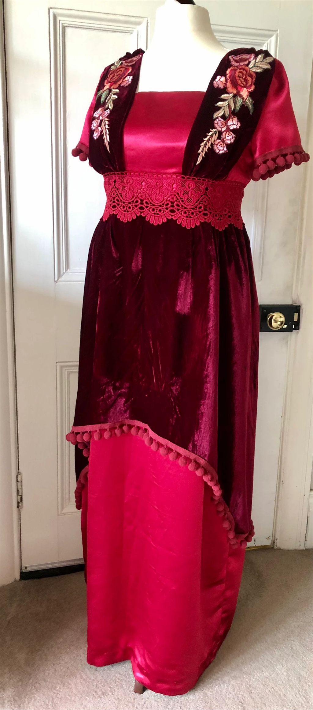 Victorian Edwardian Downton Ab – обзор и цена Embroidery Rose