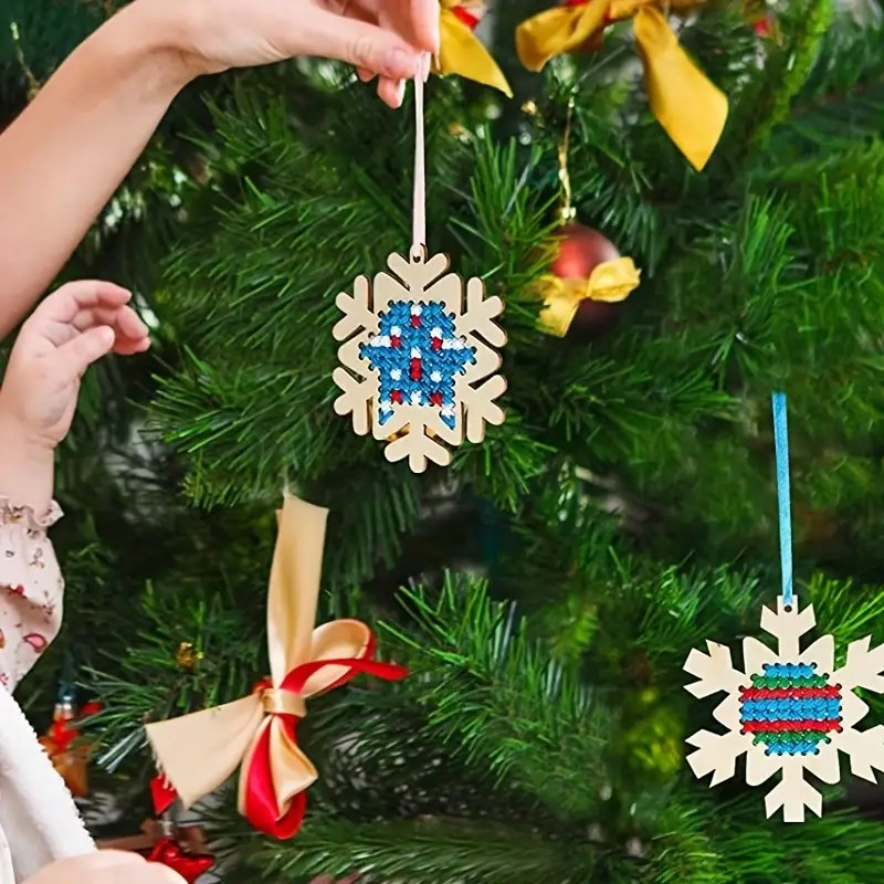 Cross Stitch Hanging Pendant G – обзор и цена Embroidery Xmas Kits