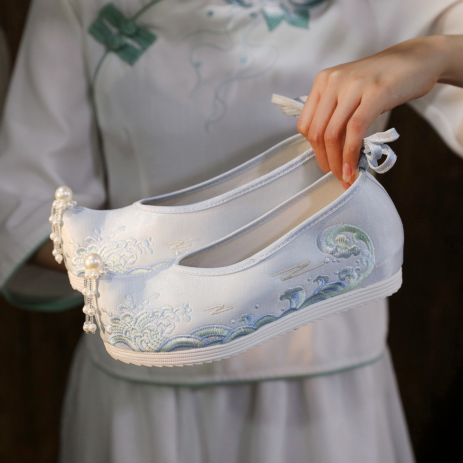 Waves Hanfu Shoes Female Embro – обзор и цена Embroidery Wedding